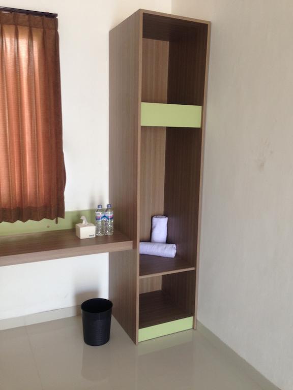 Rumah Cassa Guest House Surabaya Cameră foto