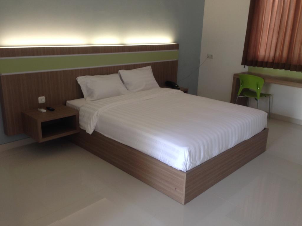 Rumah Cassa Guest House Surabaya Cameră foto
